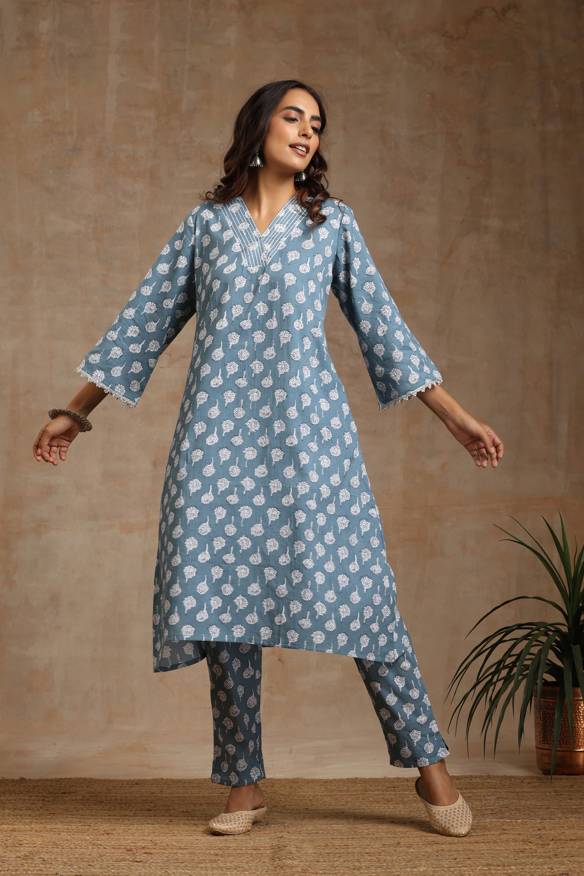 Grey Carolina Kurta Set of 2