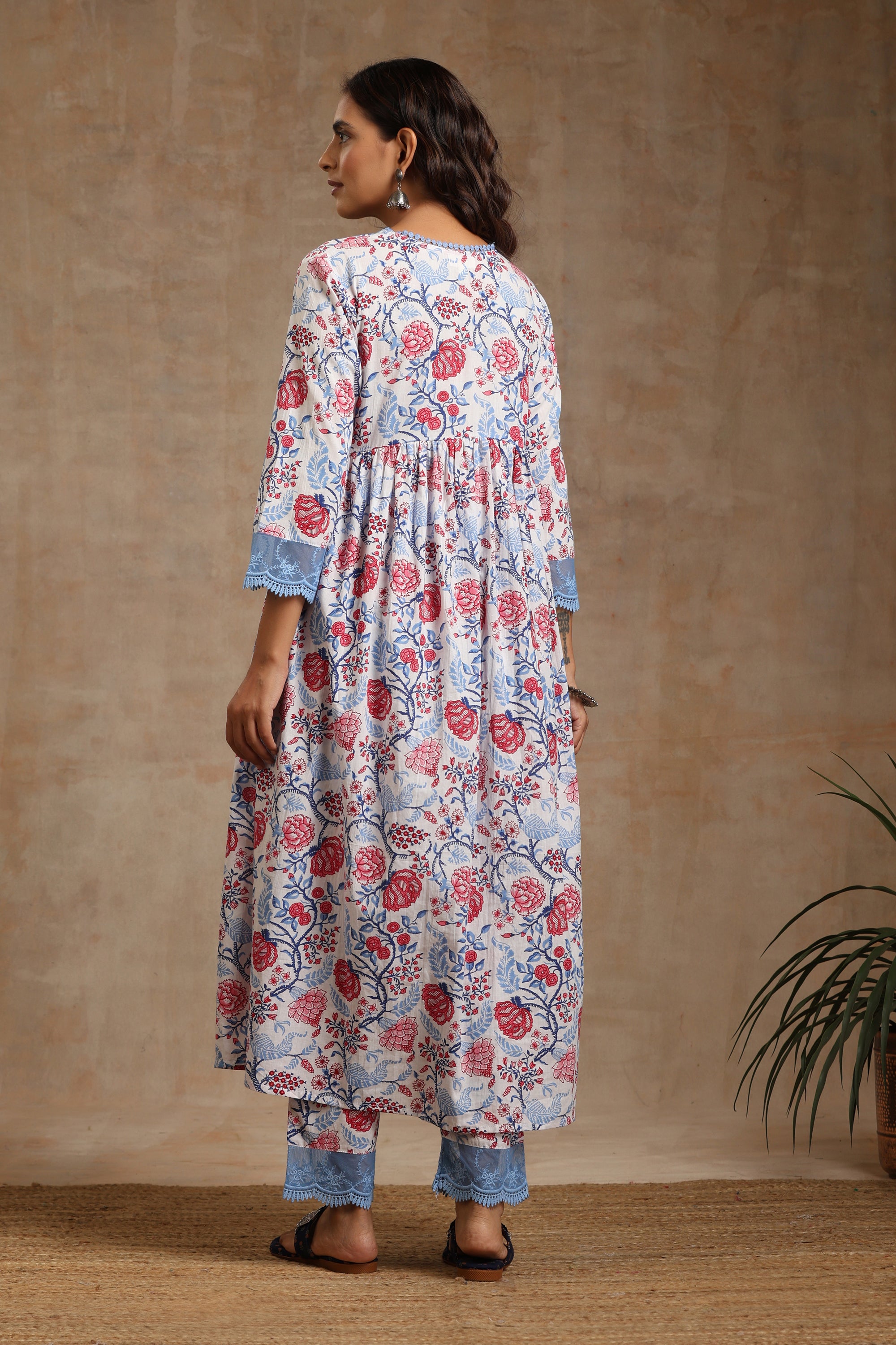 Blue Magnolias Floral Kurta Set of 2
