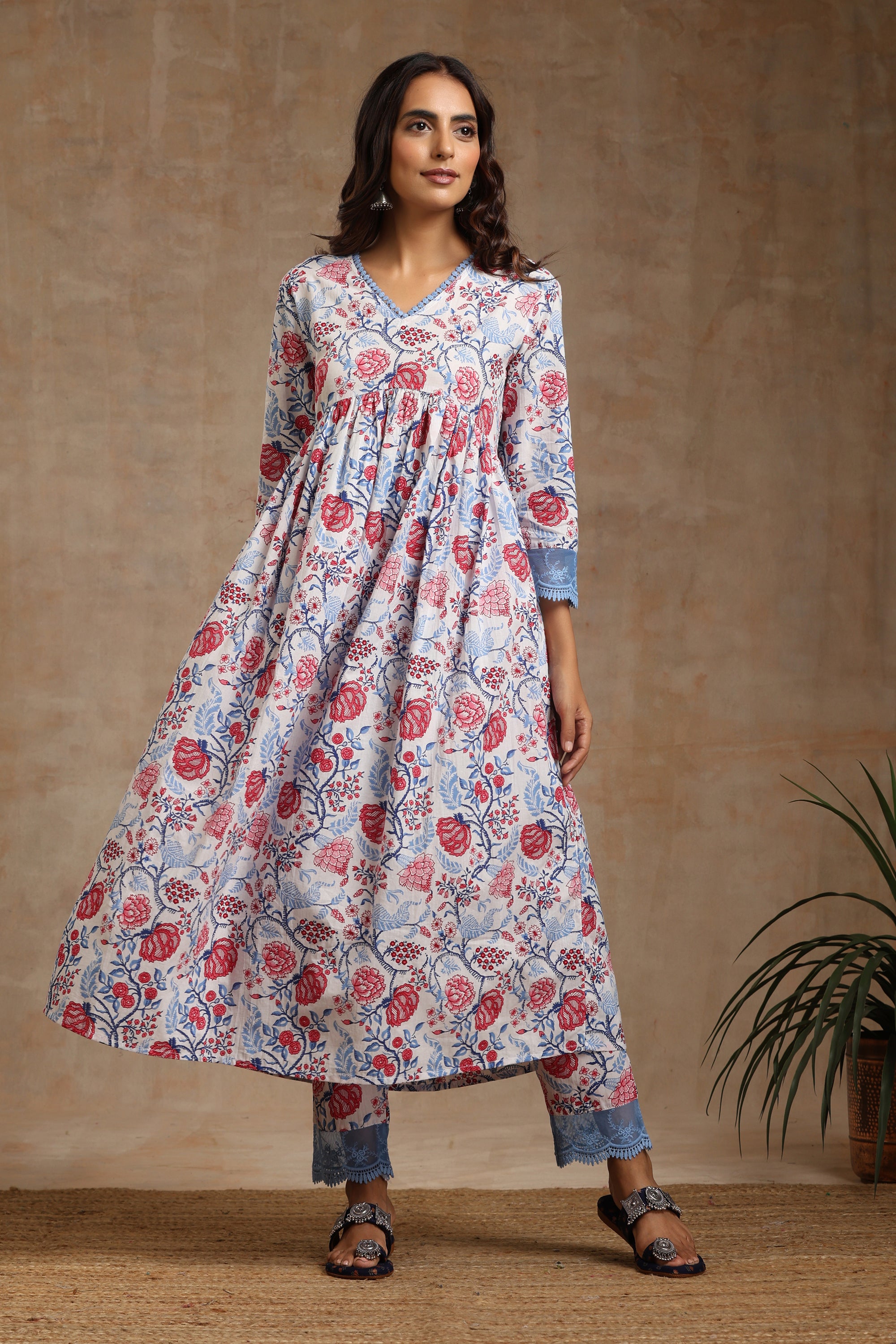 Blue Magnolias Floral Kurta Set of 2