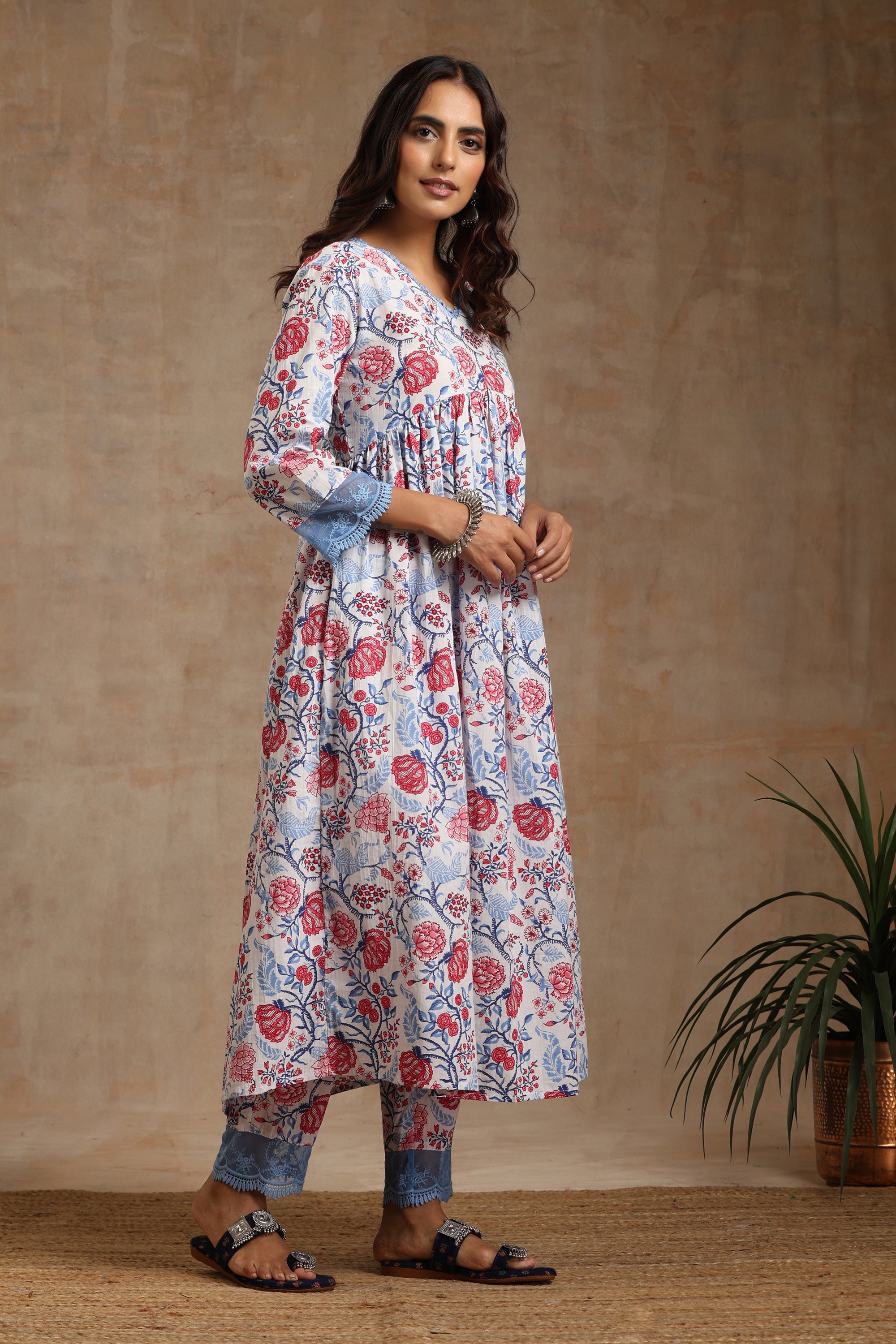 Blue Magnolias Floral Kurta Set of 2