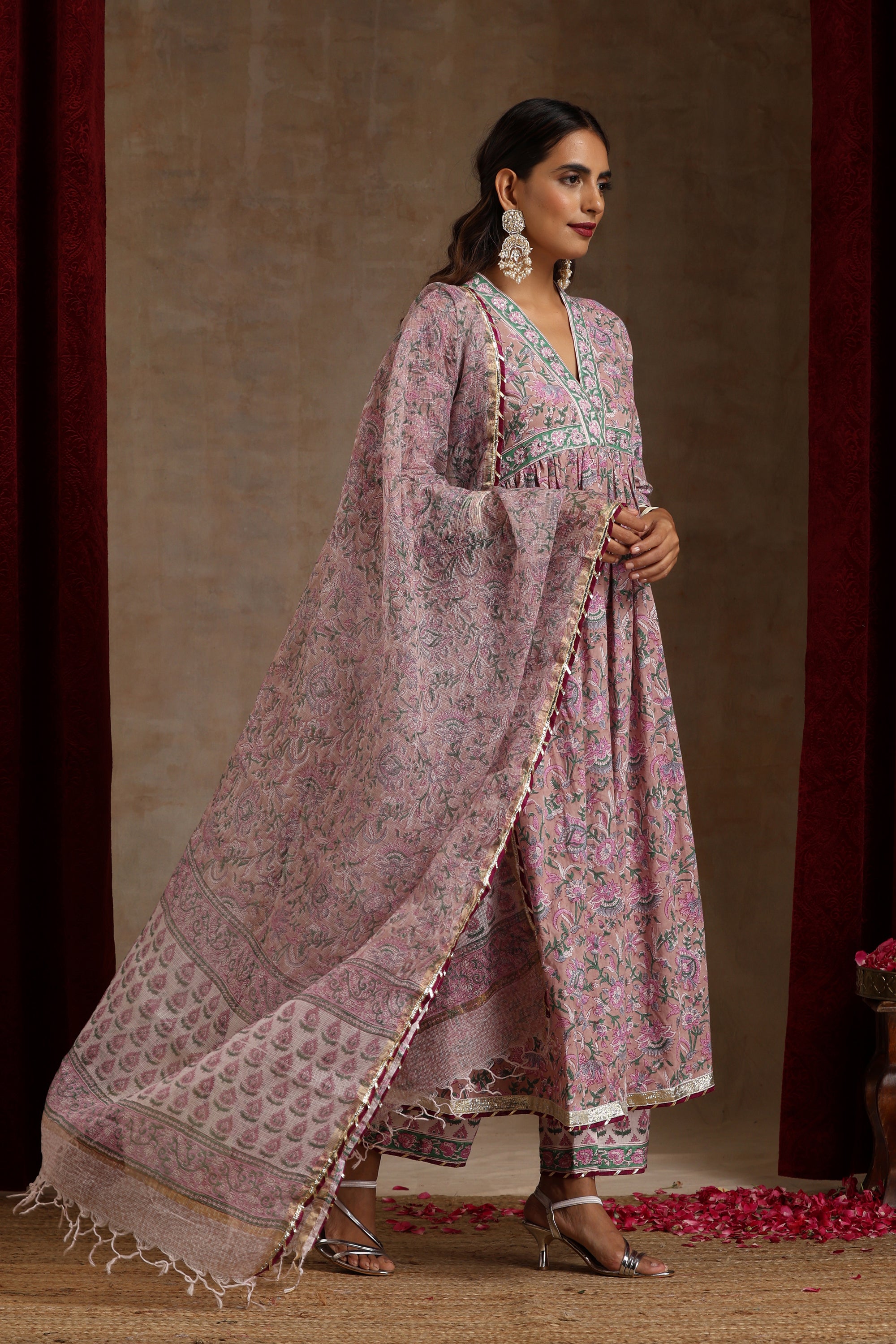 Lilac Bloom Embroidered Kurta Set of 3