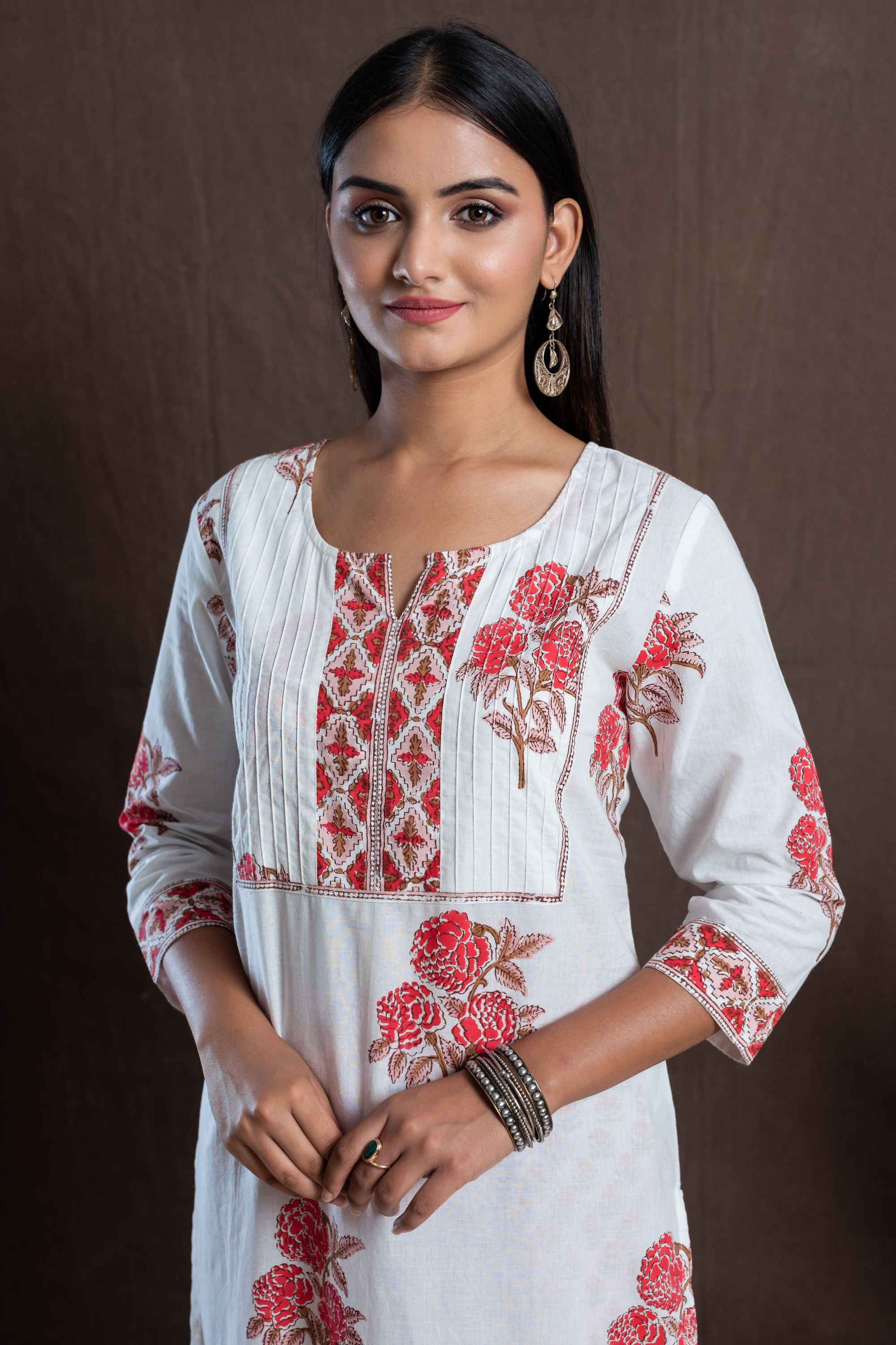 Rose Bloom Pintuck Kurta Set of 2