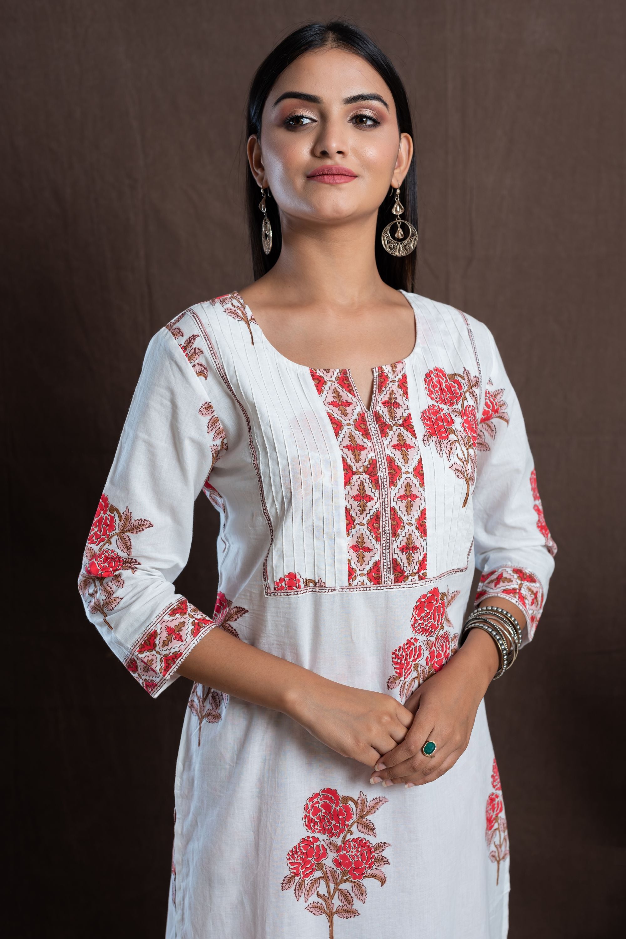 Rose Bloom Pintuck Kurta Set of 2