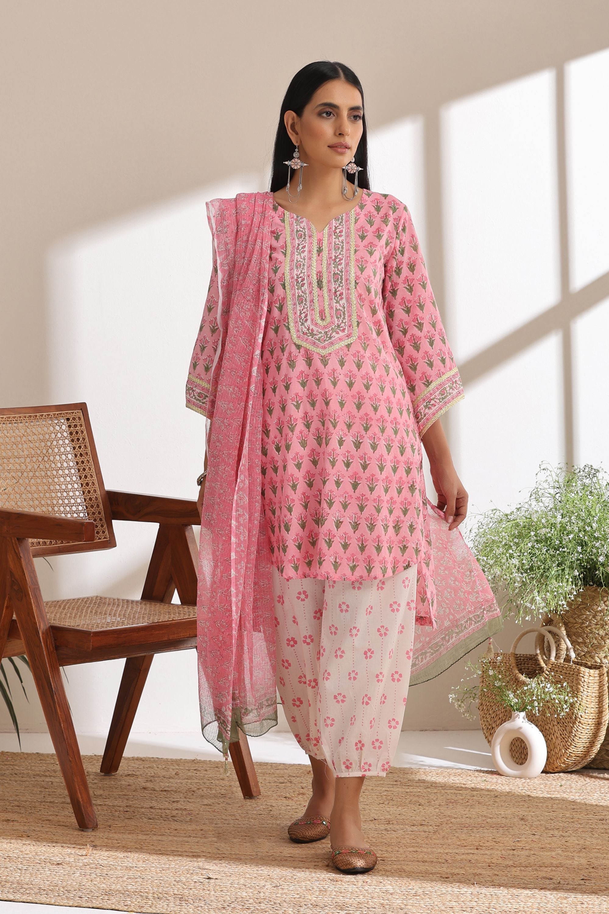 Taffy Pink Short Kurta Set of 3